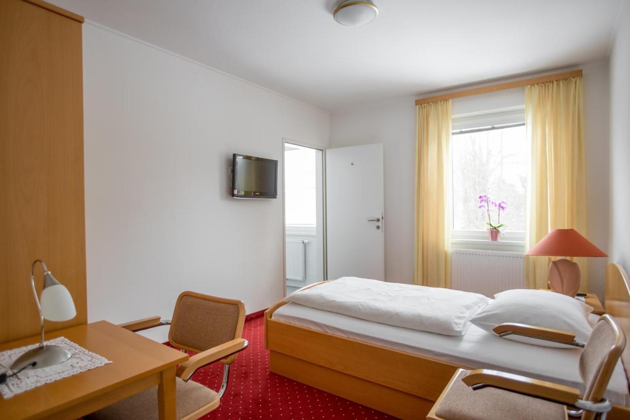 Hotel Reineldis Mureck Bagian luar foto