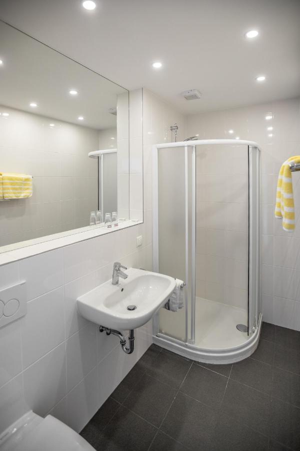 Hotel Reineldis Mureck Bagian luar foto